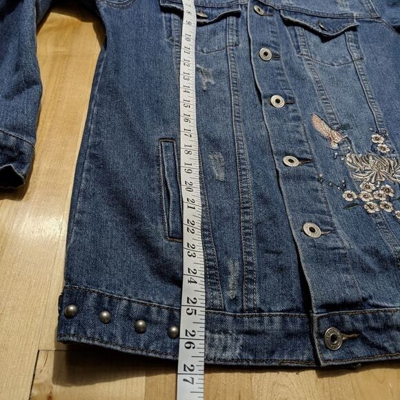 EIGHTYTWO Embroidered distressed denim jean jacket size Small @F - Picture 10 of 11